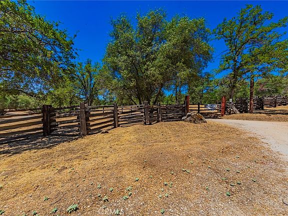 2nd image of 49610 House Ranch Rd