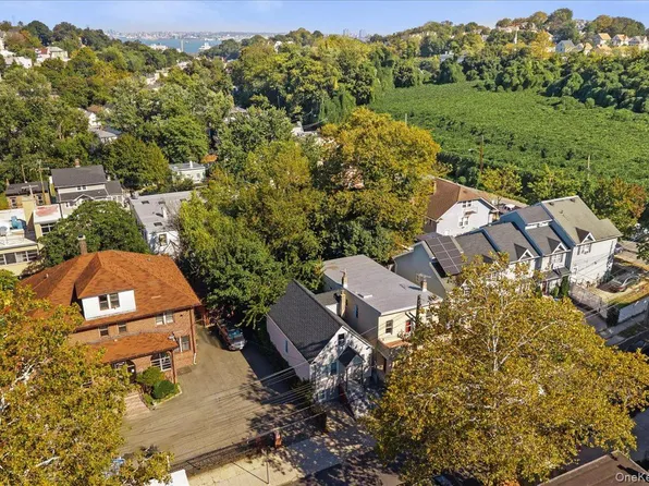 19 Webster Avenue, Staten Island, NY 10301