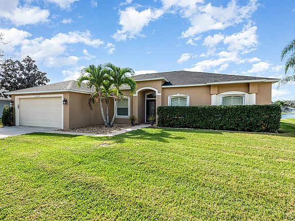 3rd image of 1462 Laramie Cir