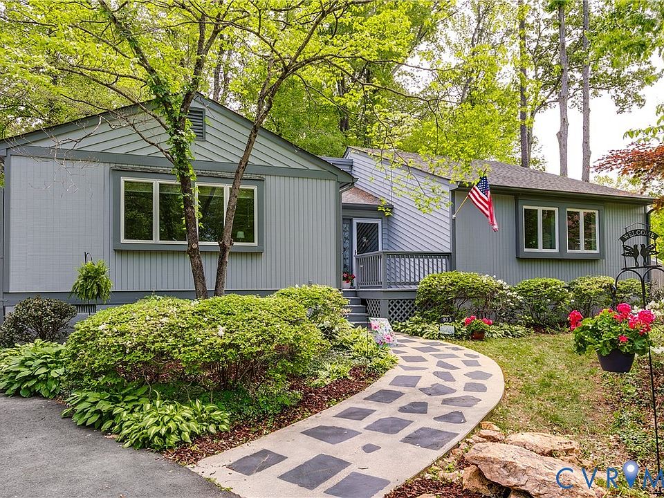 1st image of 803 Mountain Laurel Ct