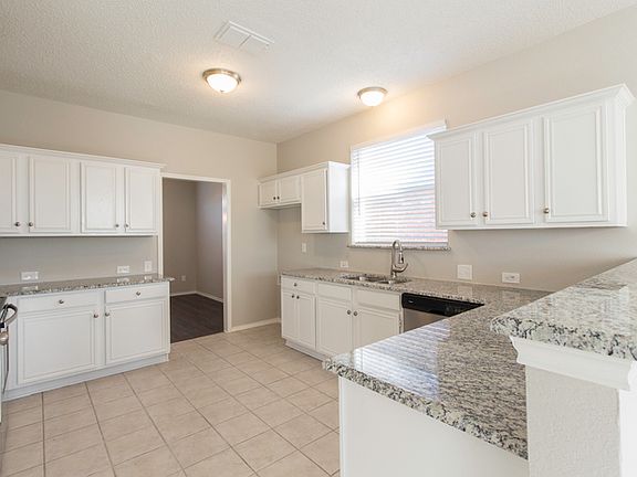 3rd image of 4605 Spanishmoss Dr