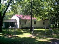 2nd image of 411 SE Woodland Ave
