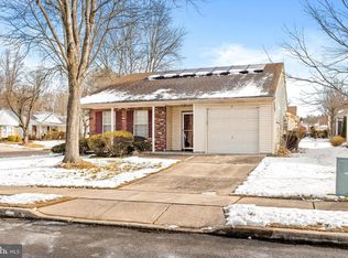 2 Fernwood Ct, Columbus, NJ 08022