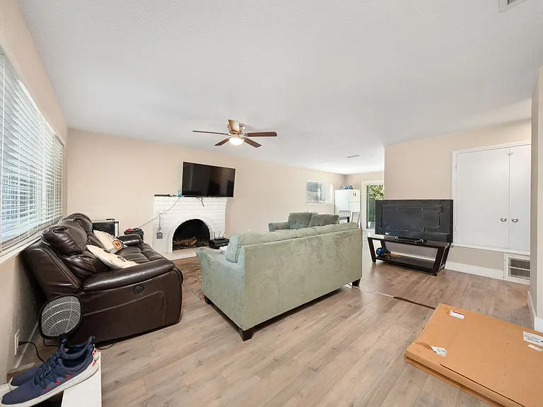 123 Lido Cir — Photo 6