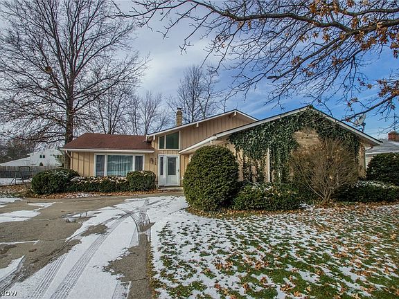 2nd image of 8346 Bernice Dr