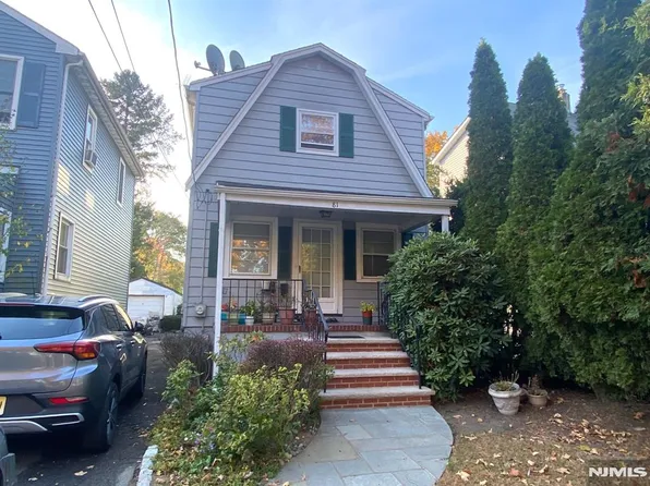 81 5th St, Cresskill, NJ 07626