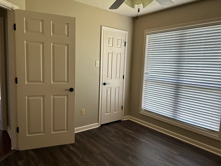 732 Rolling Rock Dr — Photo 15