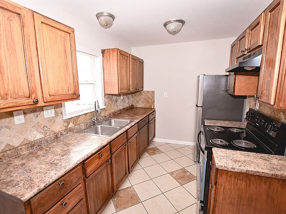 3rd image of 4740 Blue Haven Dr NW