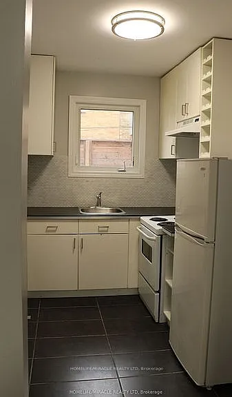 78 5th St #2 — Photo 3