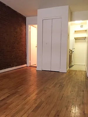 Rented by AJ Clarke | media 14