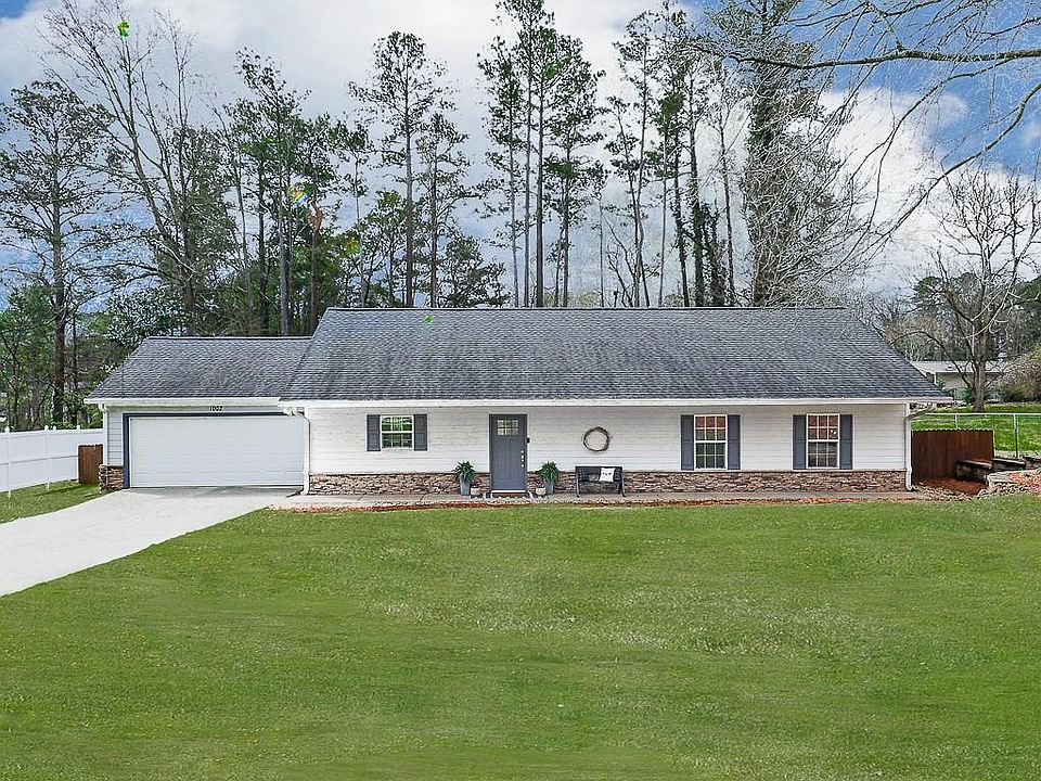 1st image of 1002 Brackett Rd