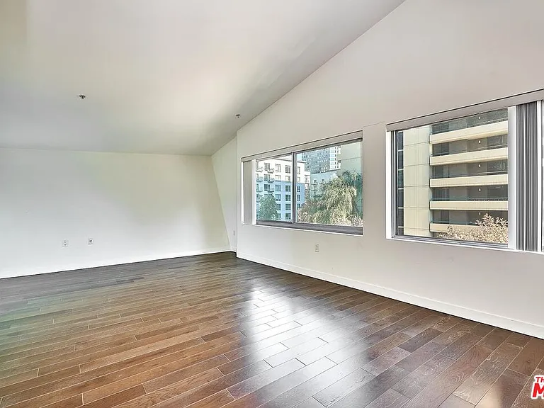 901 S Flower St #500 — Photo 24