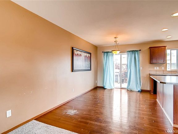 4th image of 6313 41st St NE