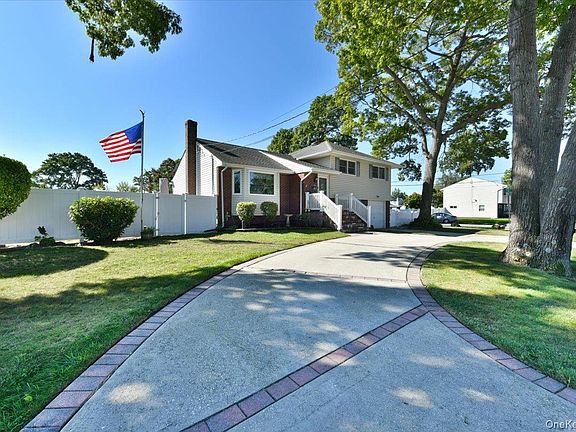 2nd image of 283 W Gates Avenue