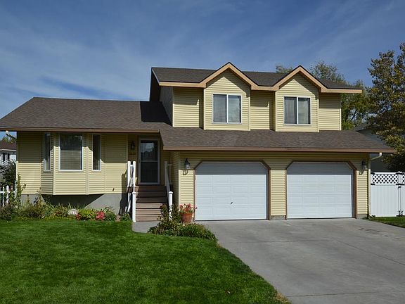 2nd image of 1425 Lowell Dr