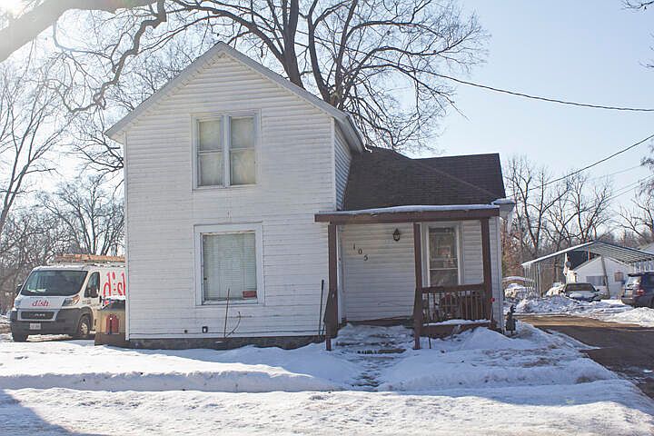 1st image of 105 Pokagon St