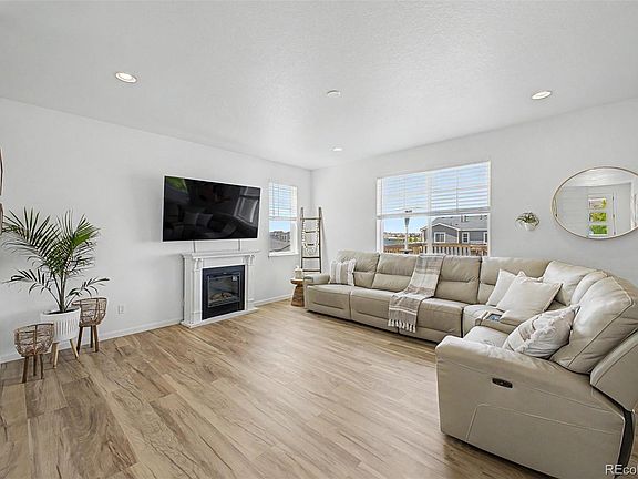 5th image of 3845 Eaton Park Street