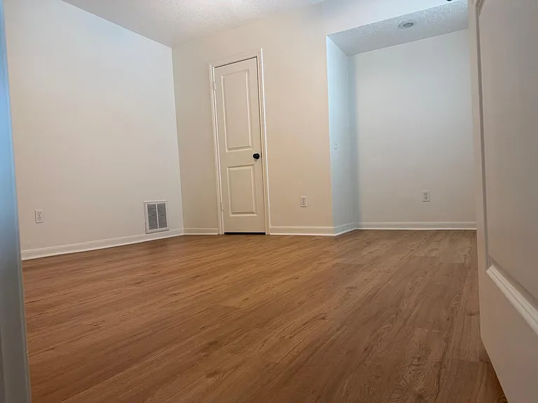 9 Huntsmans Horn Cir — Photo 32