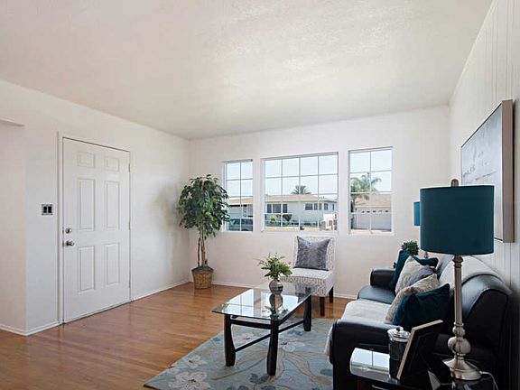 4th image of 1827 Beta St