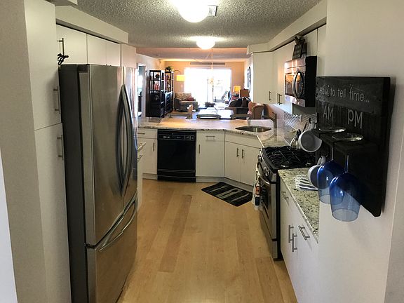 Kitchen Looking to LR/DR