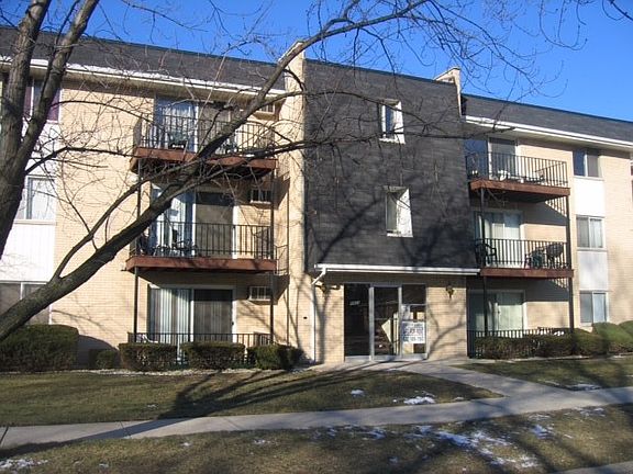 2nd image of 8850 Mobile Ave APT 3C