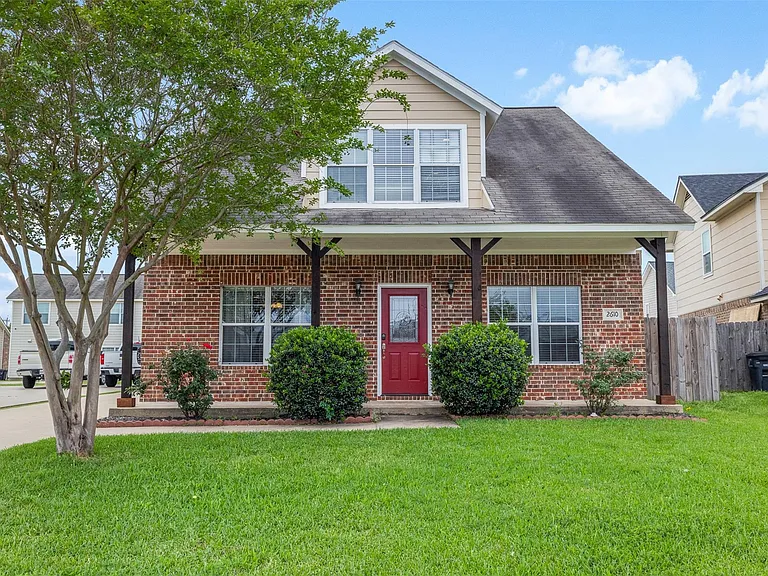 2610 Mandi Ct — Photo 1