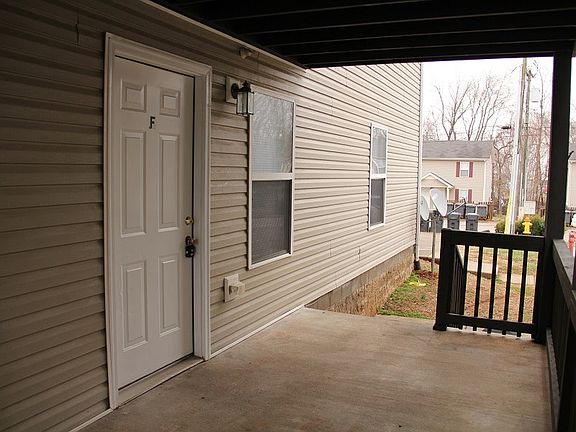 2nd image of 2833 Cobalt Dr