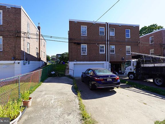 3rd image of 3222 Guilford St
