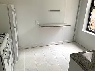 Rented by Tapiro Realty