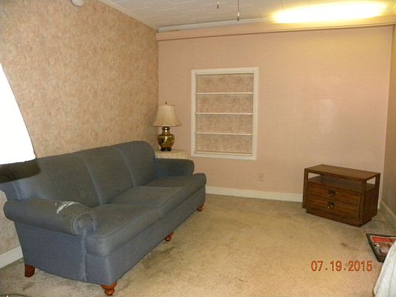 5th image of 158 White Ave
