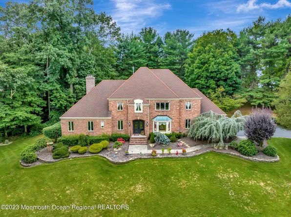 1 Paddock Court, Holmdel, NJ 07733