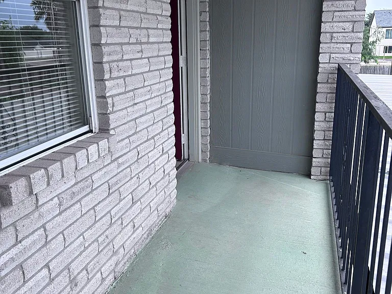 2308 W Elisa Ln #8 — Photo 9