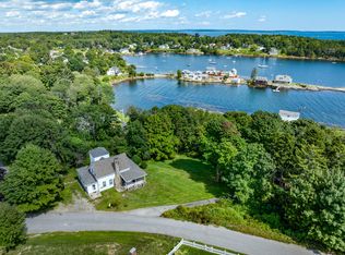 7 Leeman Rd, Orrs Island, ME 04066