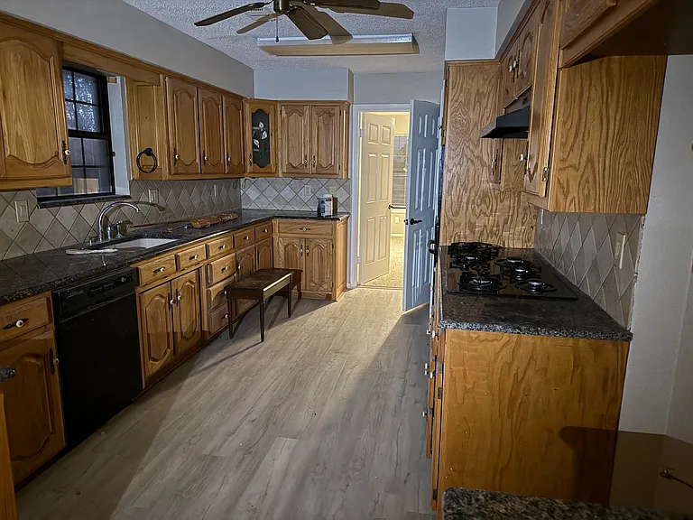 3297 Cordell Rd — Photo 4