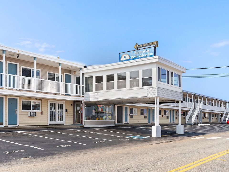 1st image of 30 W Grand Ave #1