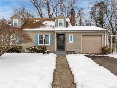 81 Anniversary St, Springfield, MA, 01104