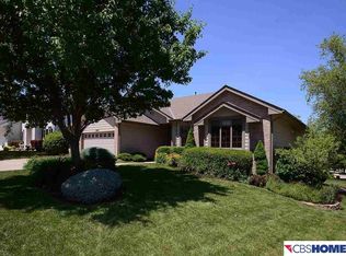 17452 T St, Omaha, NE 68135