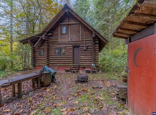 38559 June Ln, Springfield, OR 97478