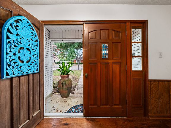 5th image of 4009 Mayflower Blvd