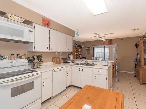 4th image of 66 Cedar Ln
