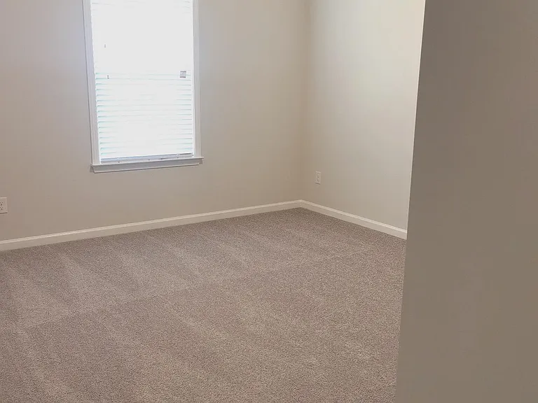 1823 Landon Ln — Photo 28