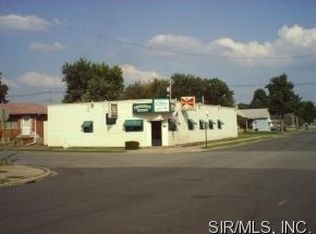 1200 Iowa St, Madison, IL 62060