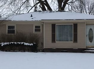 22220 Gordon Rd, Saint Clair Shores, MI 48081