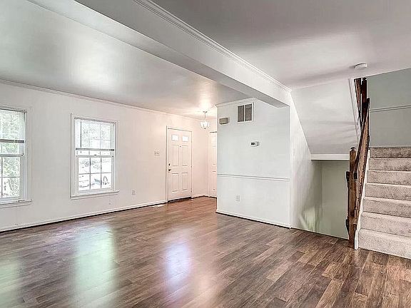 4th image of 3892 Mohr Oak Ct