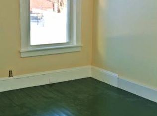 324 2nd Ave #1, Woonsocket, RI 02895