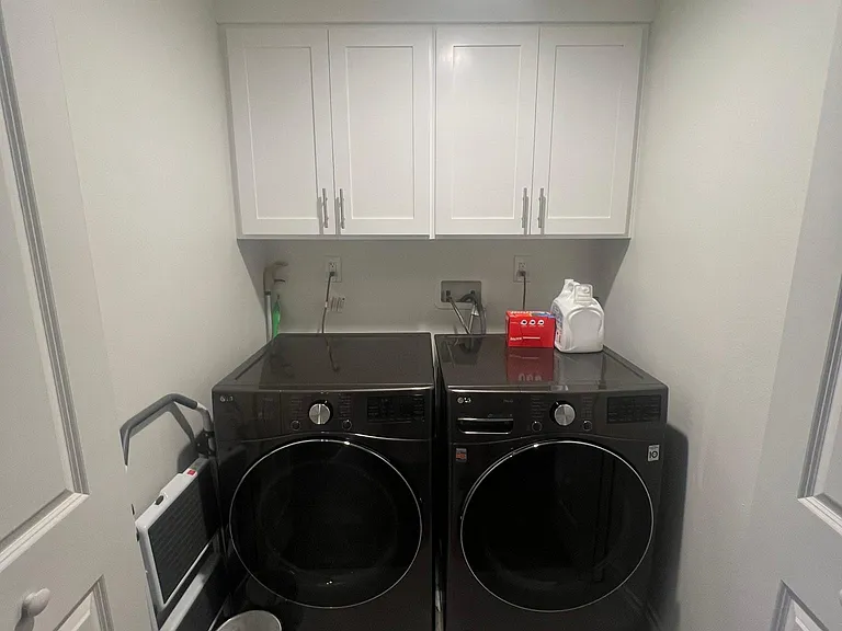 1818 S Harvard Blvd — Photo 8