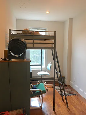 Rented by R New York | media 72