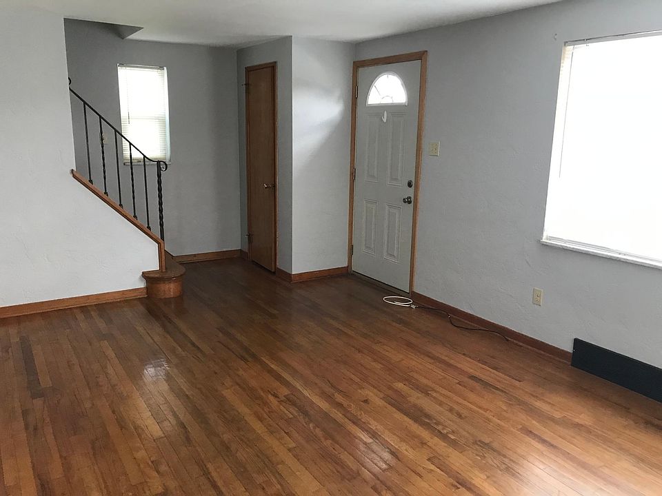 2nd image of 3150 Maplene Ave
