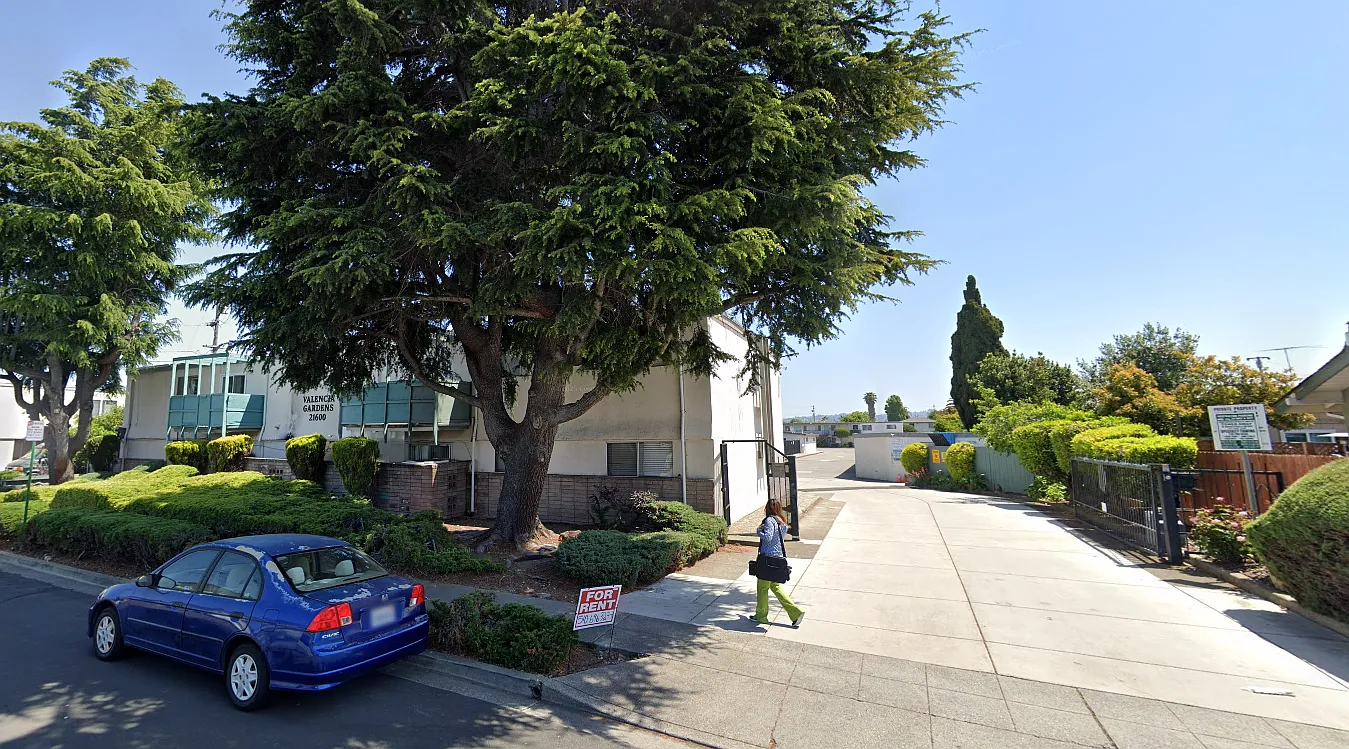 Valencia Gardens — Photo 3