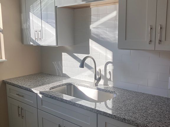 2nd image of 1816 Llanfair Ave #3
